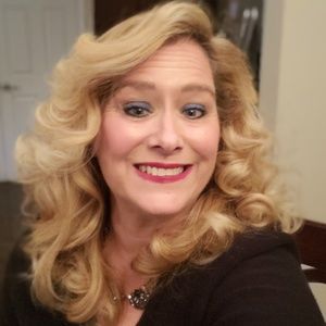 Meet your Posher, Julianne